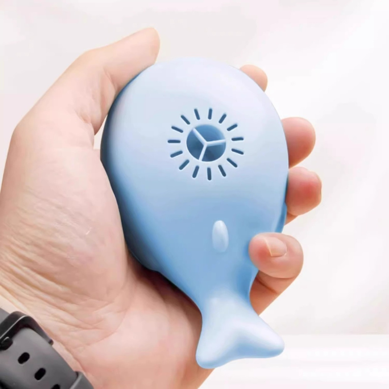 Whale Floating Ball Electric Interactive Cat Toys