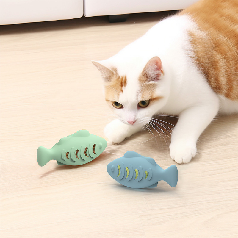 Fish Design Interactive Cat Toy
