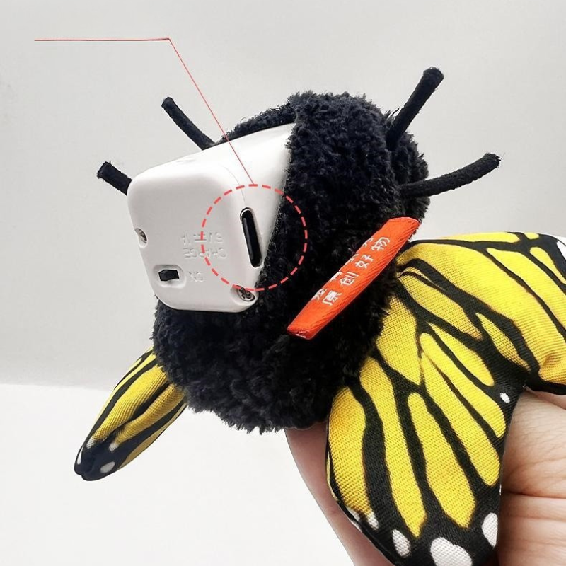 Interactive Flutter Butterfly Cat Toy – Automatic Realistic Flying Insect Teaser for Indoor Cats