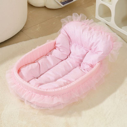 Cozy Warm Oval Lace Cat Bed