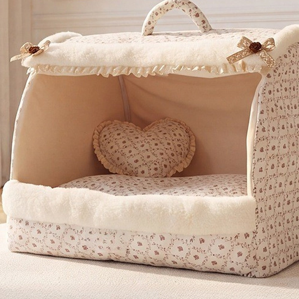 Close-up of the Cream Floral pet house with fleece front rim